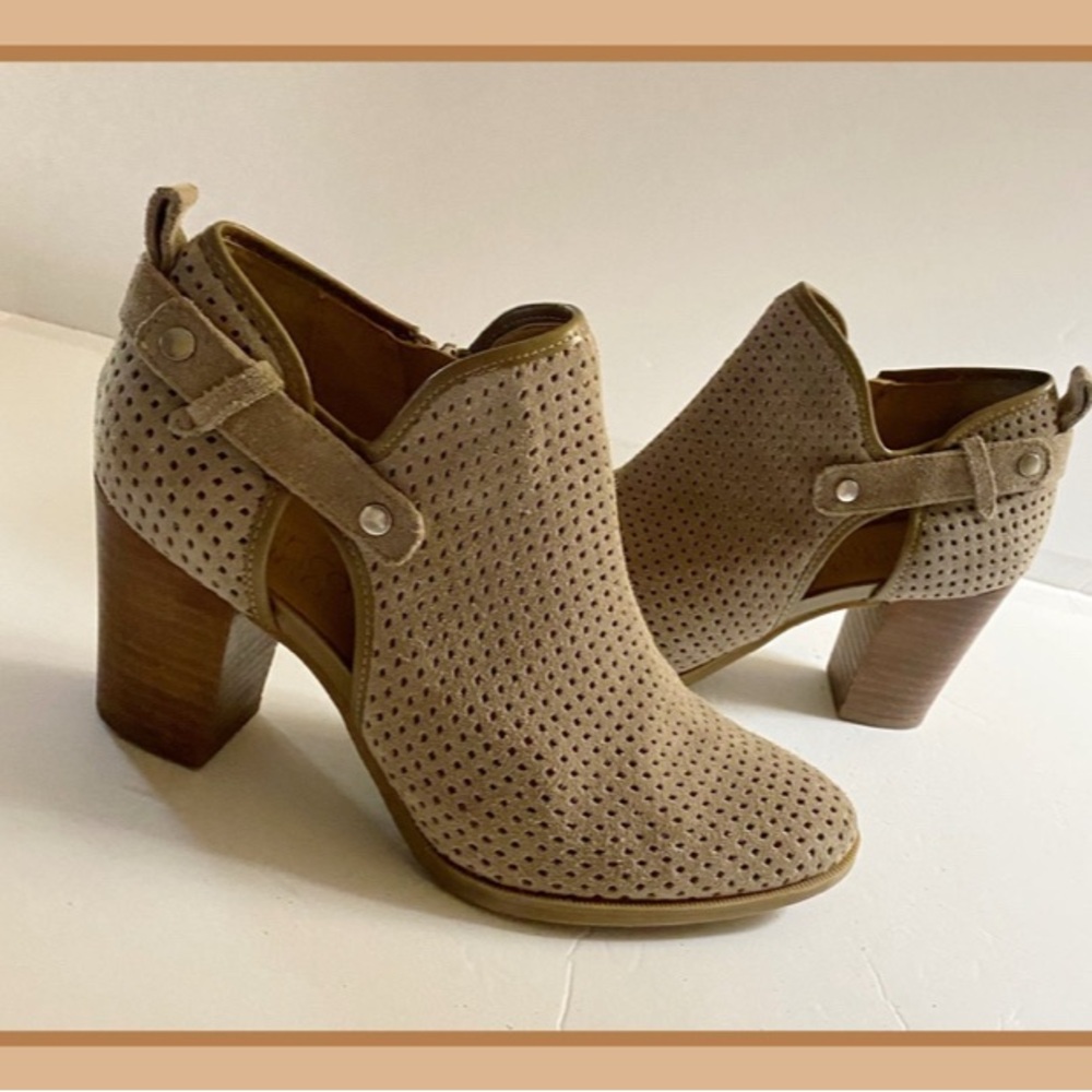 Franco Sarto Suede/ Microfiber Booties Size 8